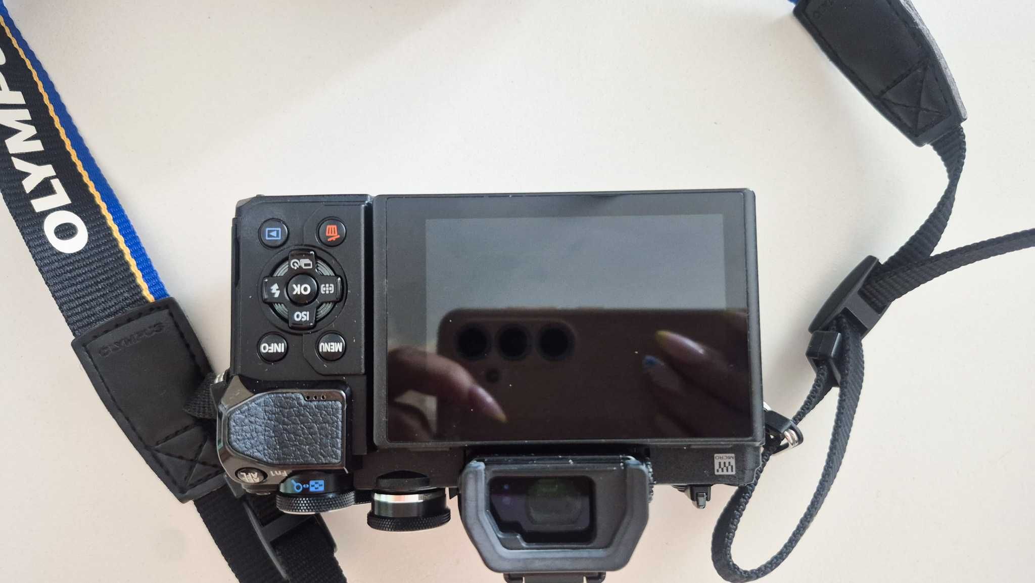 Olympus OM-D E-M10 Mark III body i dwa obiektywy