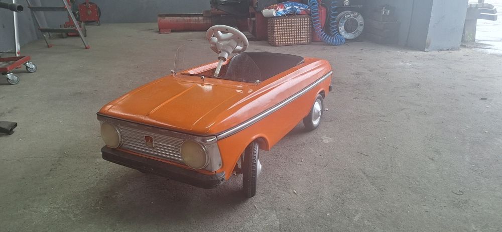 Azak AZLK MOSKWICZ na pedaly