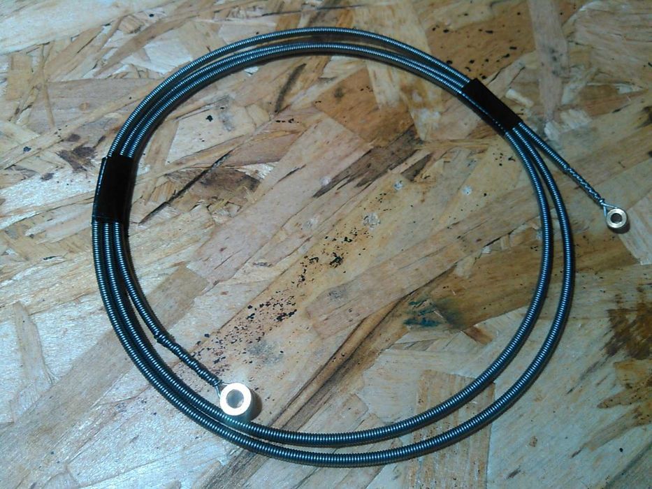 Струна бас-гітари струни на басову гитару. Струны бас-гитары басовой.