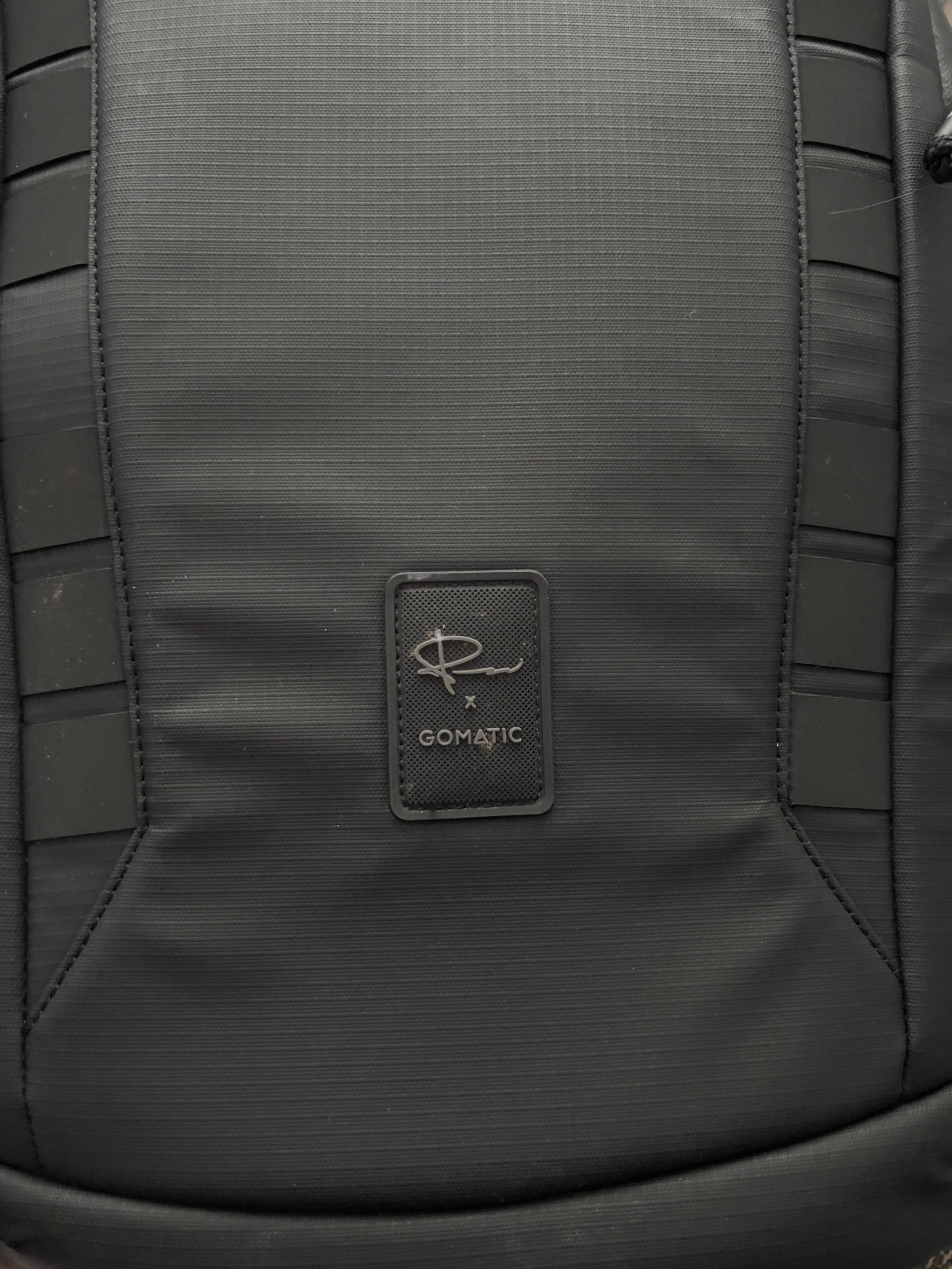 Plecak Gomatic Peter McKinnon 25 L ( jak nowy ) + 2x paski do statywu