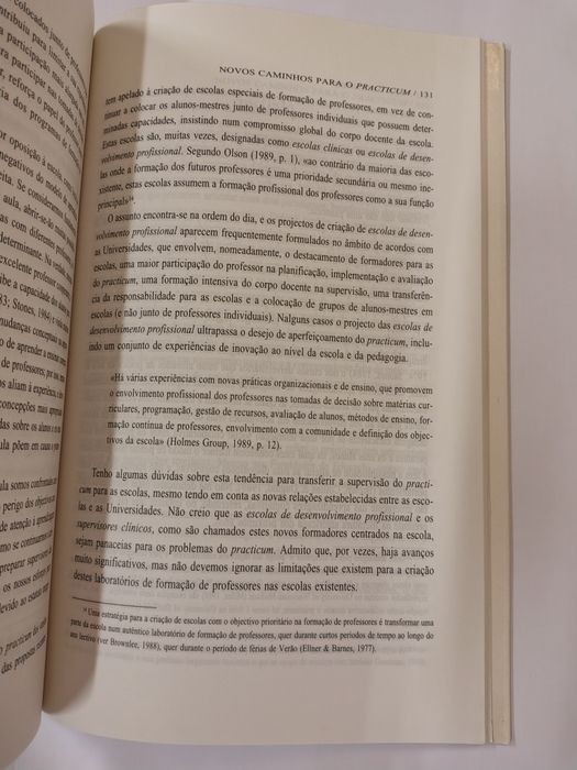 Os Professores e a sua formação, coordenação de António Nóvoa

Publi