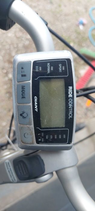 Rower elektryczny Giant Twist Hybrid