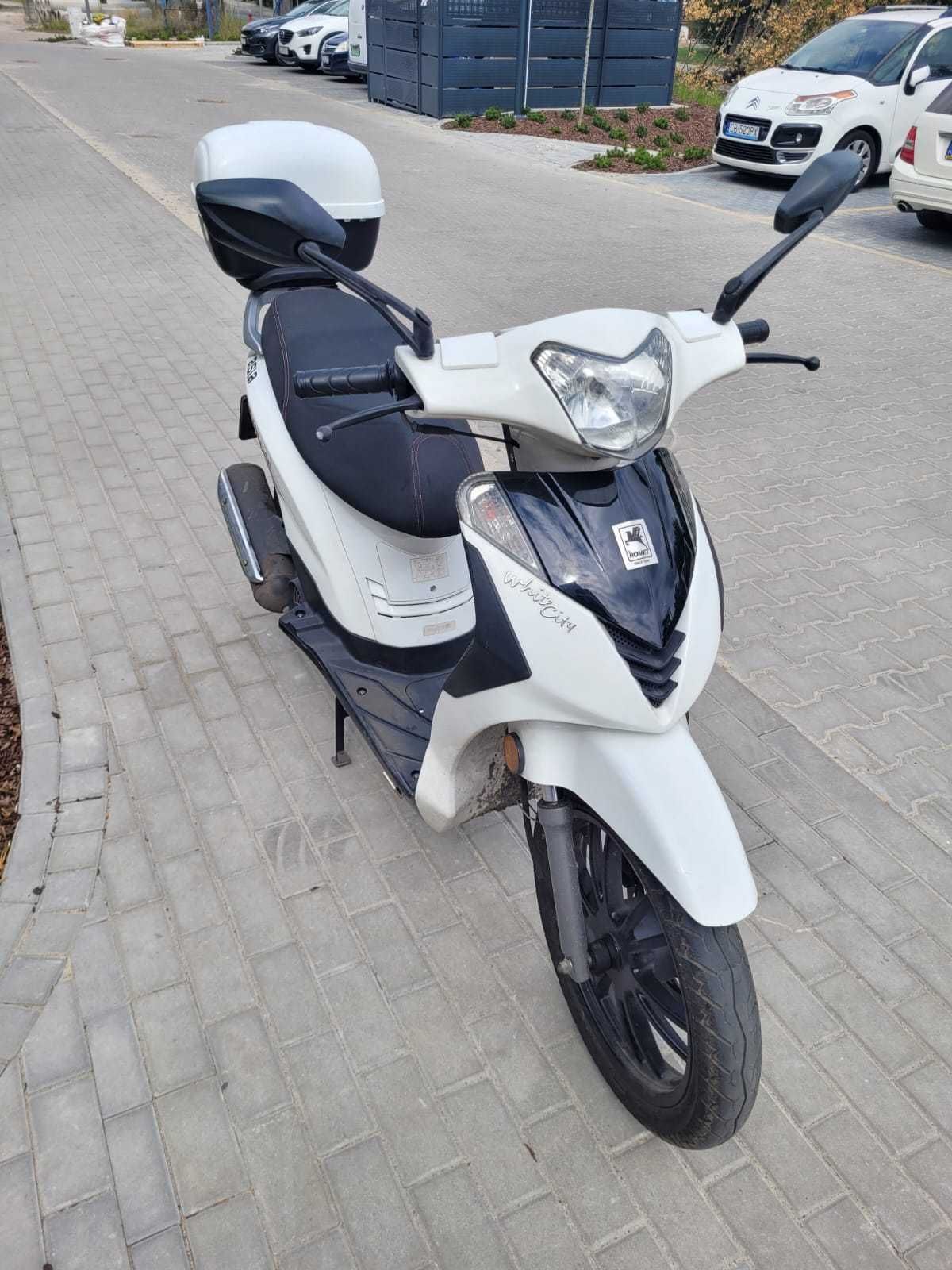Skuter White City 125