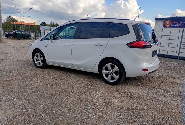 Opel Zafira 2014