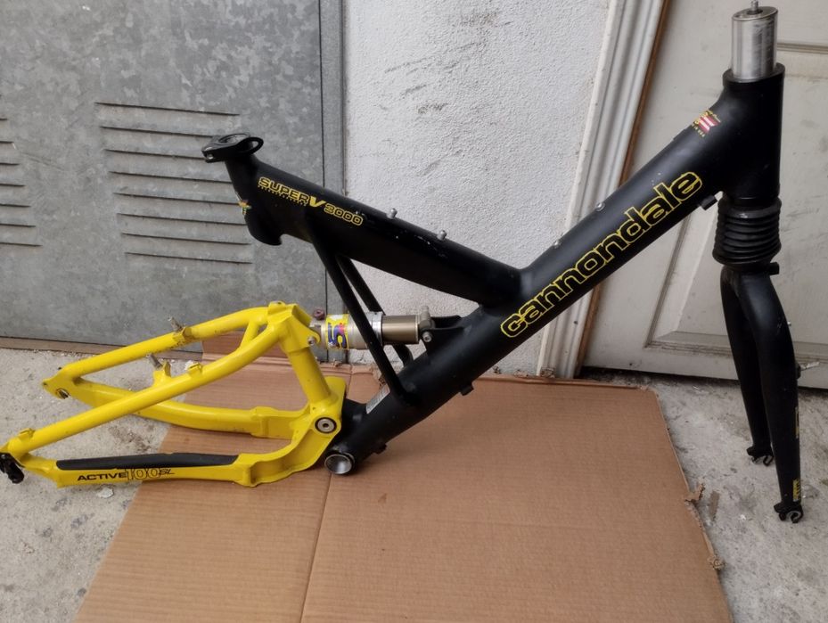 Cannondale super v 3000