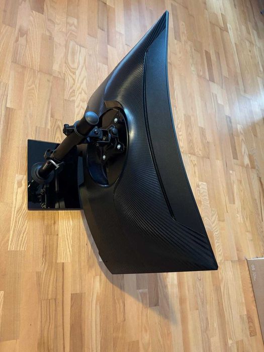 MONITOR SAMSUNG 32 144HZ 1ms ODYSSEY G5 + Vesa Mount