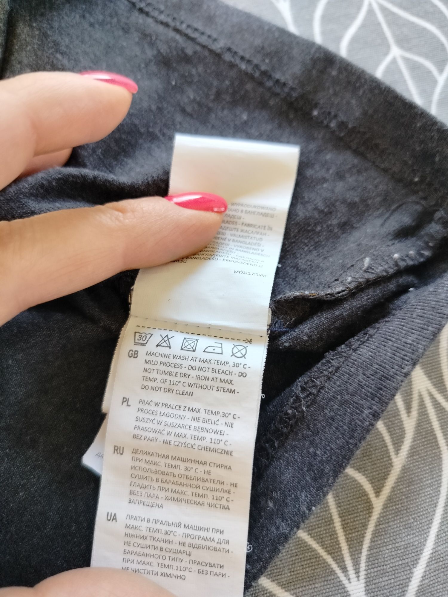 Krótki top na ramiączkach