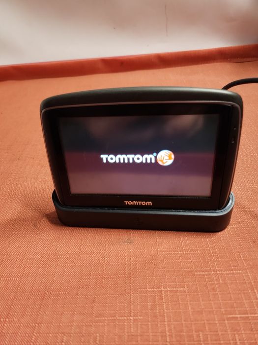 Mały monitorek mały monitorem TomTom