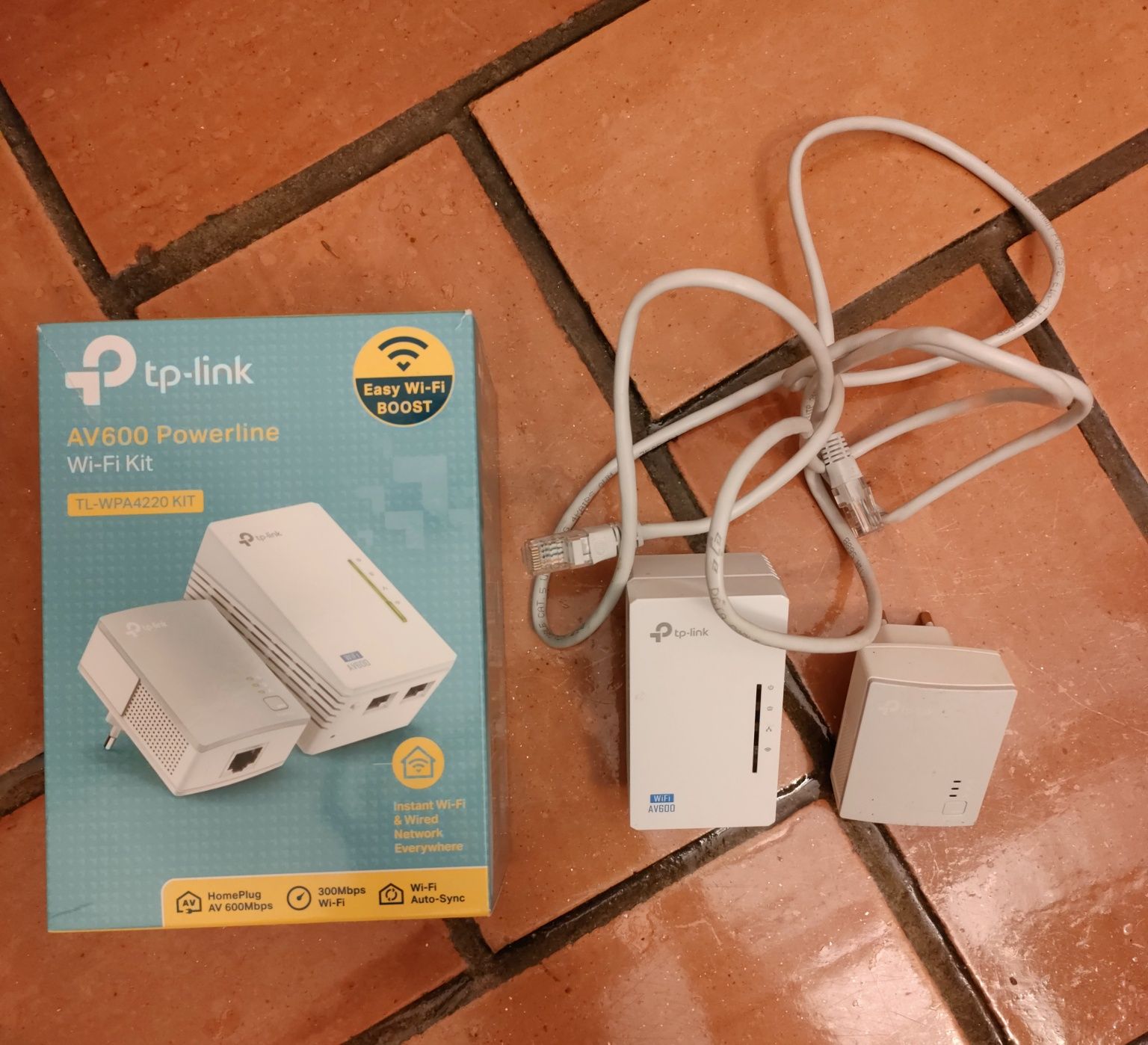 Powerline TP-LINK TL-WPA4221 Kit (AV600 - N300)