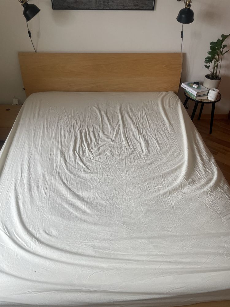 dwuosobe łóżko drewniane/rama ze stelazem