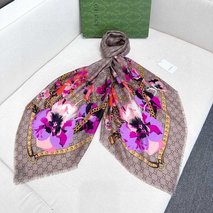 GUCCI Fioletowy element kwiatowy szalik damski szalik szalek