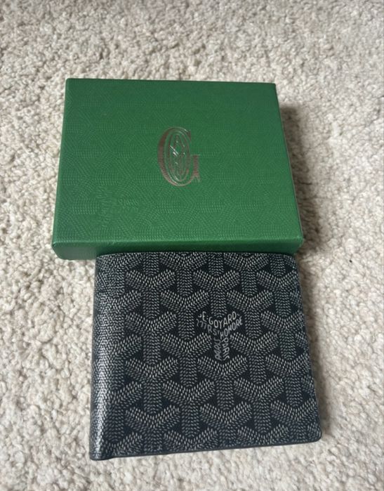 Carteira Preta Goyard