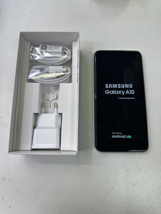 Samsung A10, 32 gb de memoria