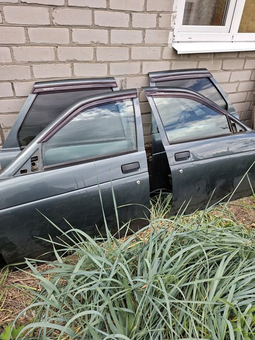 Двери Ваз 2110. Разборка.