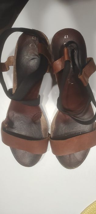 Sandały na koturnie skóra naturalna r.41
