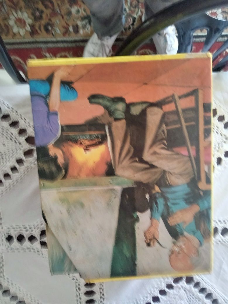 Várias coleções de livros anos 70