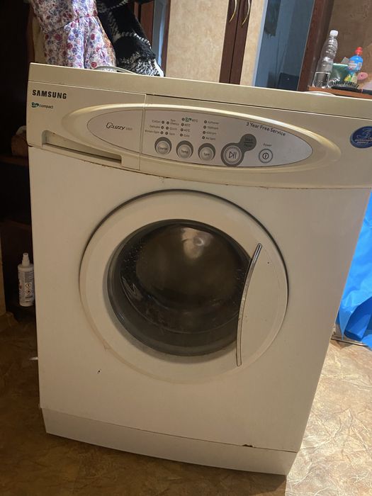 Машинка пральна