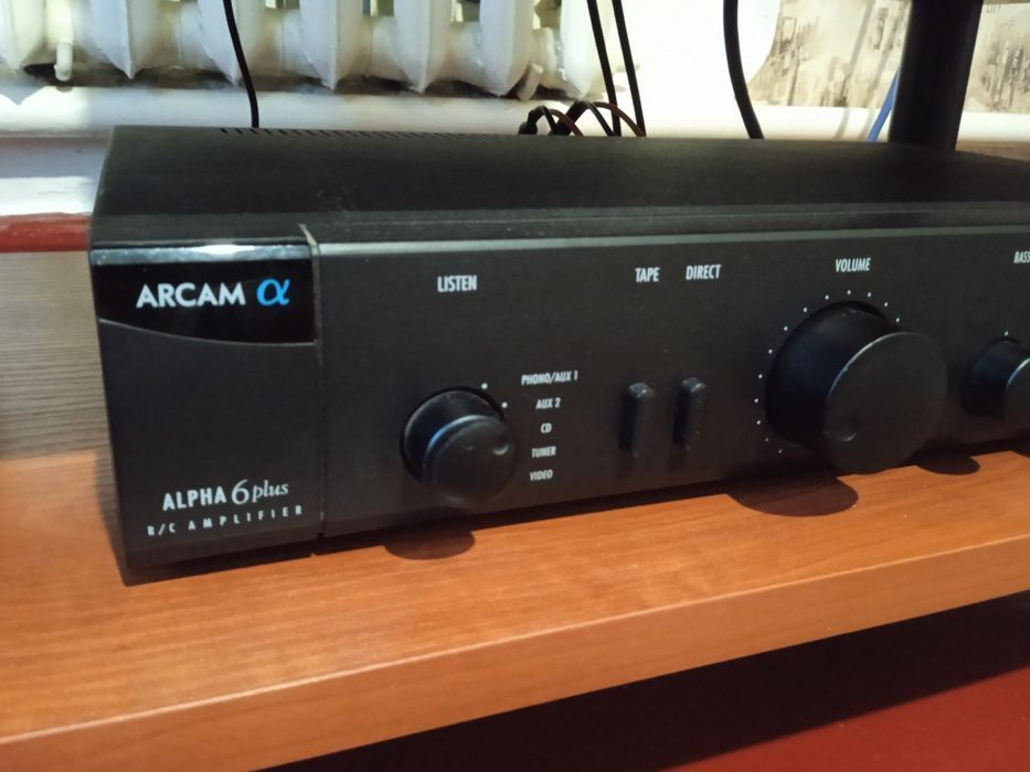 Arcam Alpha 6Plus підсилювач.