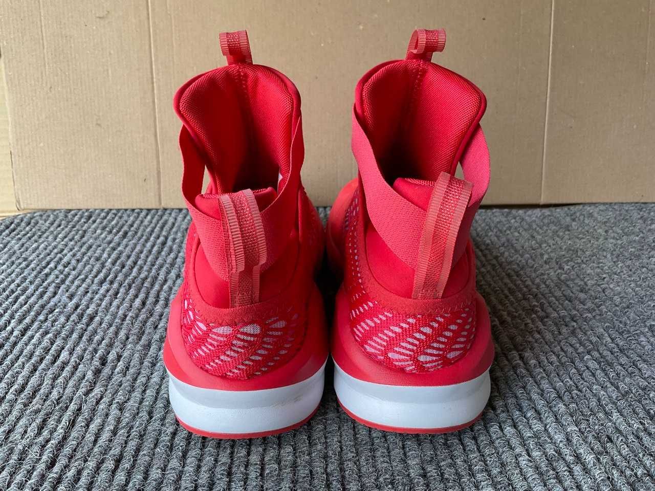 Кросівки PUMA  40р