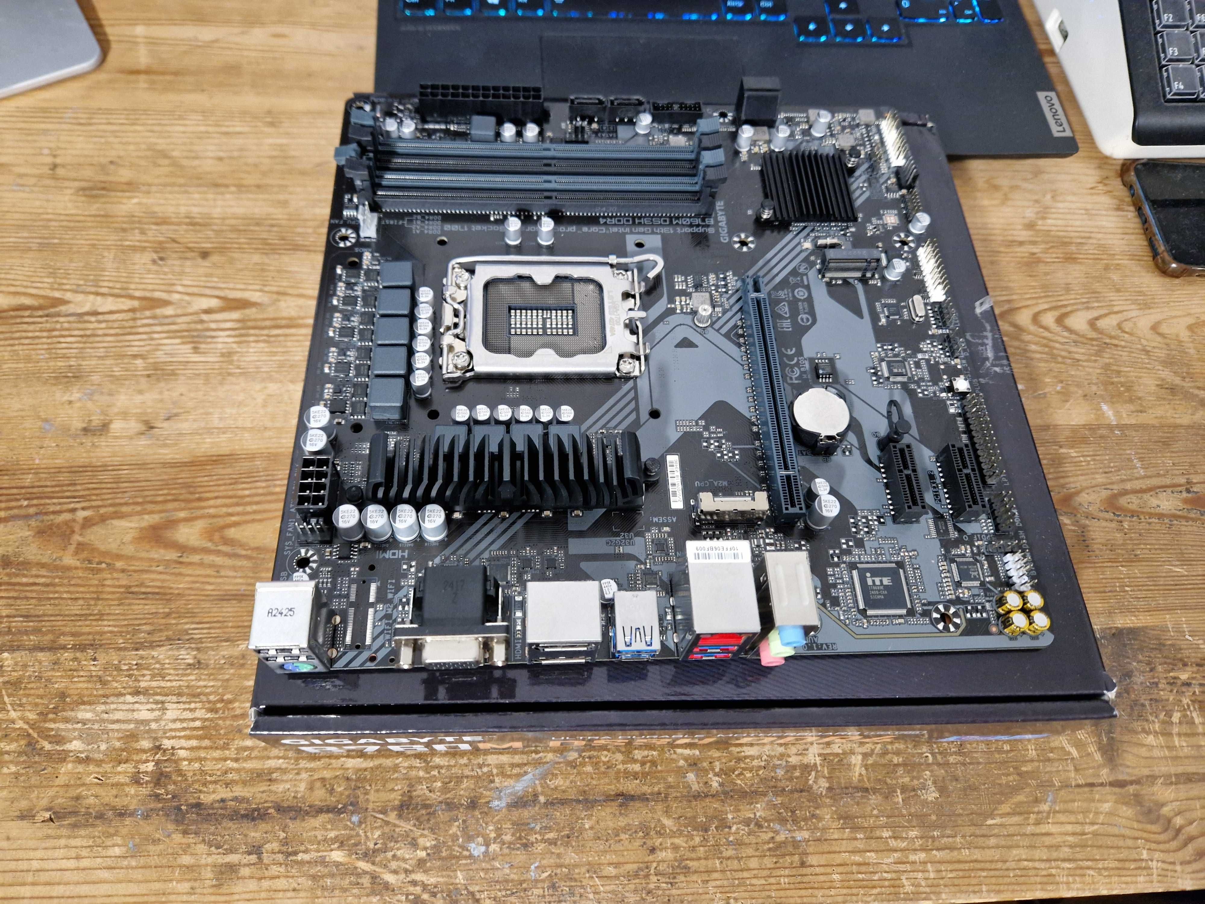 Płyta główna Micro ATX Gigabyte B760M DS3H DDR4 (2937)