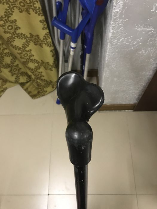 Тростина під праву долоню