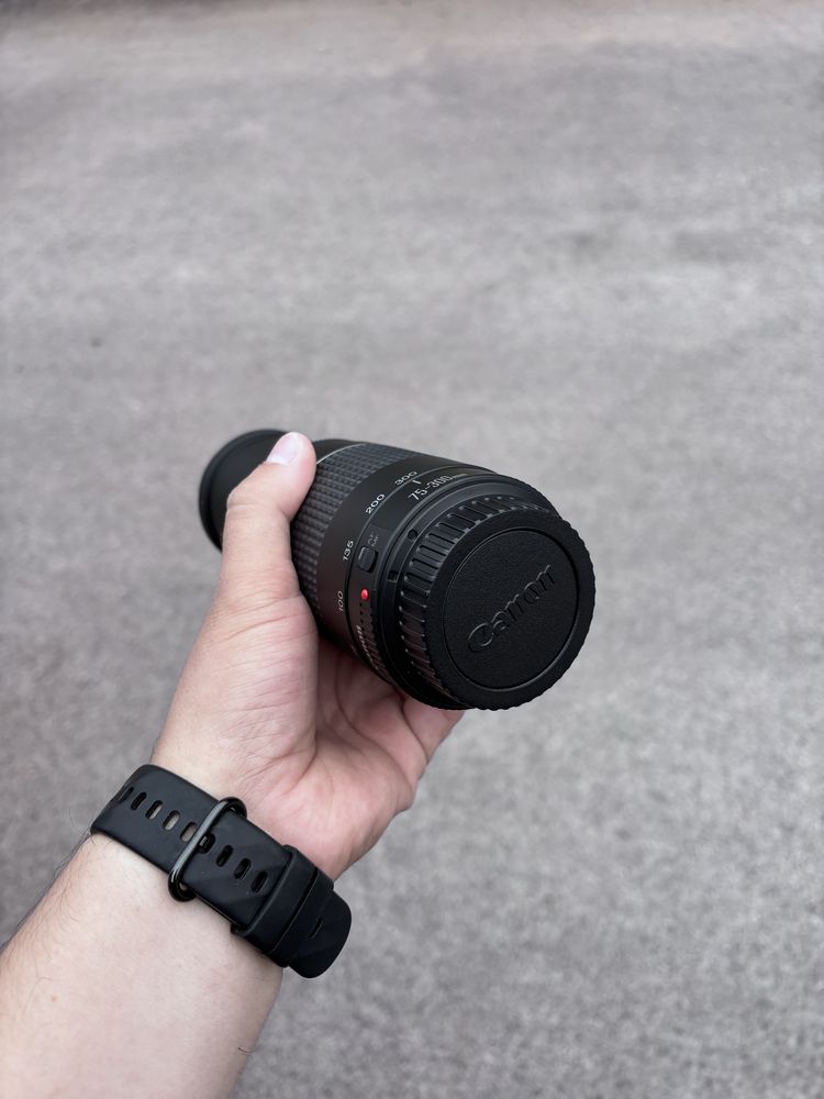 Canon EF 75-300 f/4-5.6 IIi