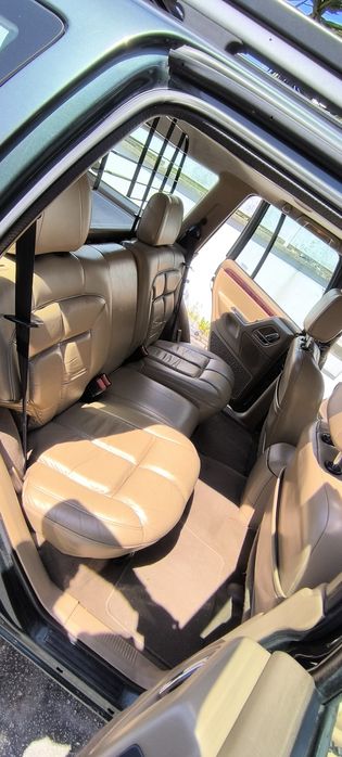 JEEP Grand Cherokee WJ 3.1 TD - Limited

4X4 Quadra-Drive 

Ano: 2000