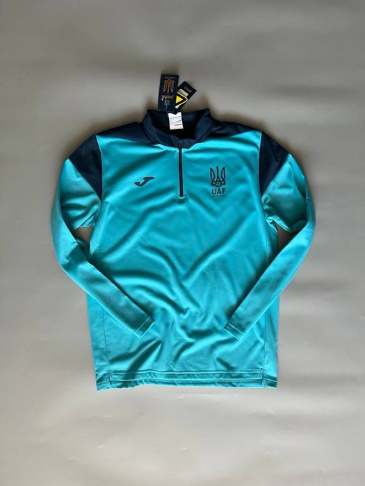 Джемпер тренувальний збірної України з футболу.