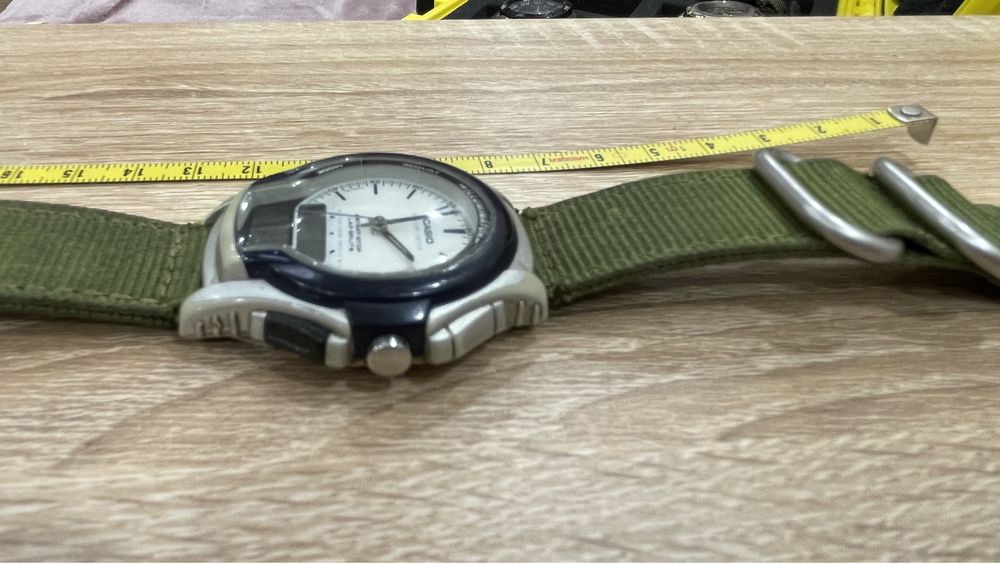 Годинник CASIO WS-300