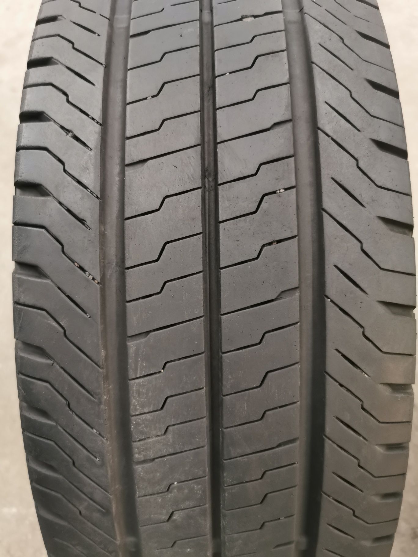 Para opon 215/65R16c Continental VanContact Eco