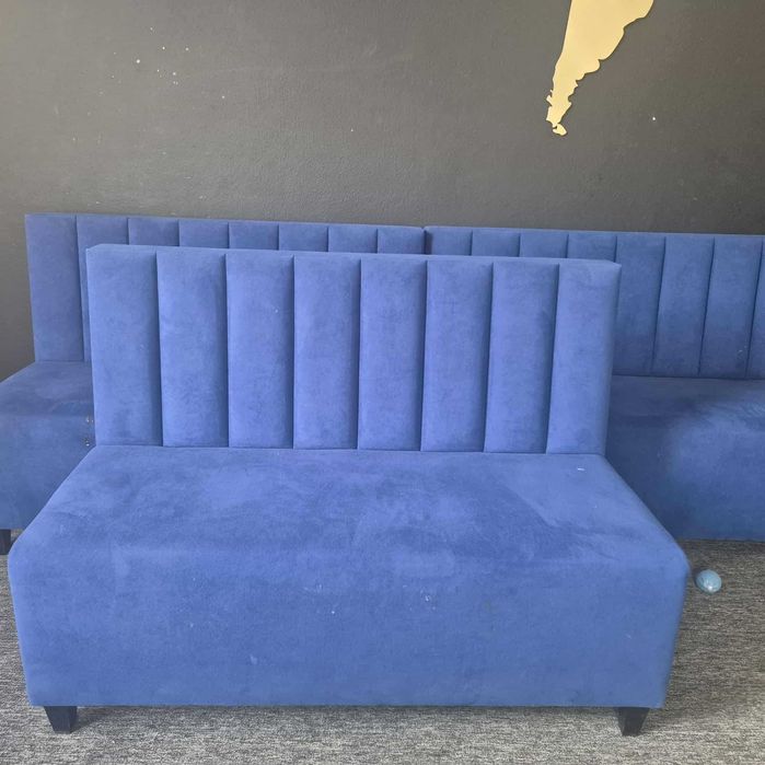 Roczny zestaw kanap do lokalu, biura, salonu, holu