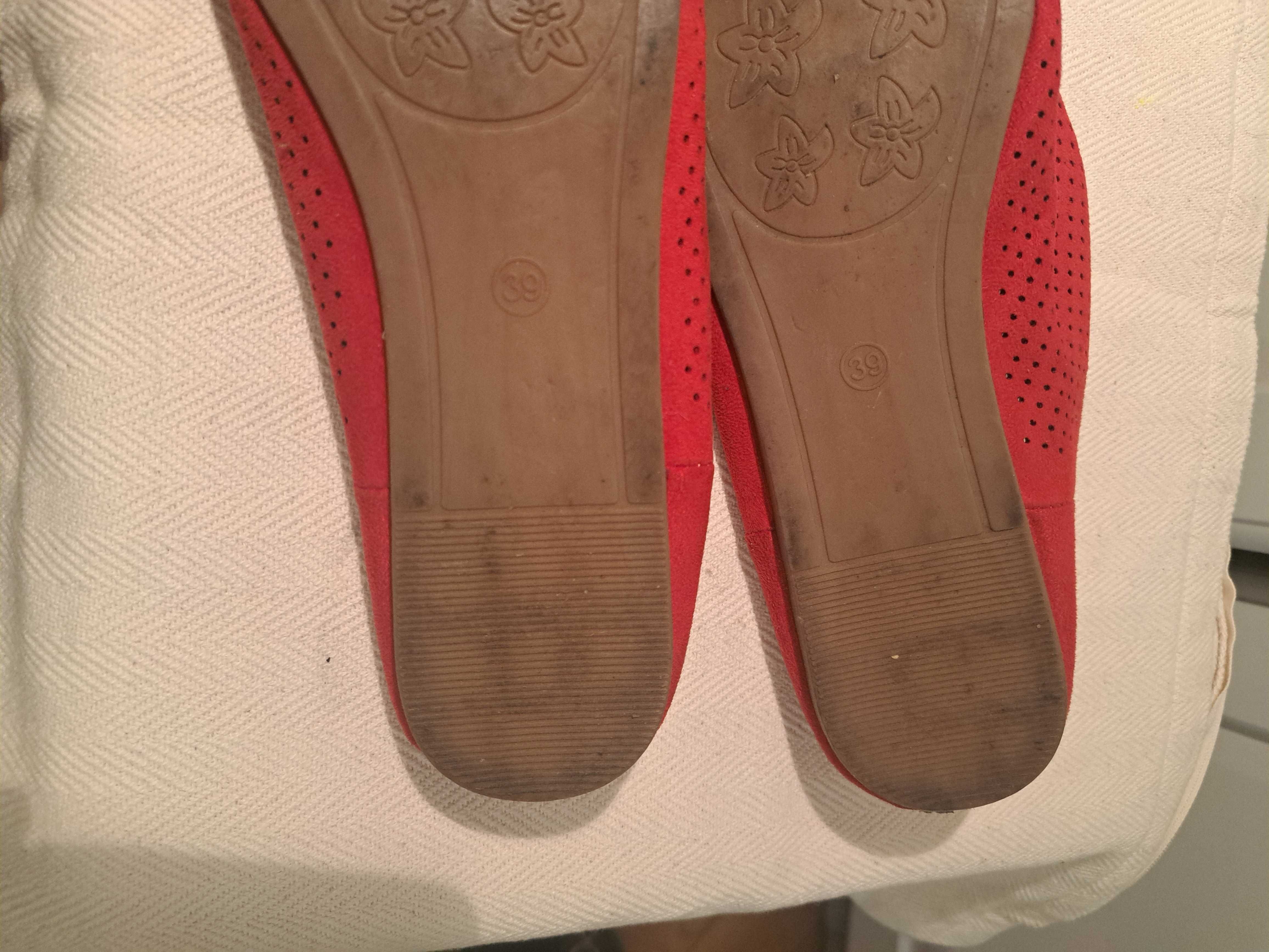 Buty cizemki czerwone r 38,5
