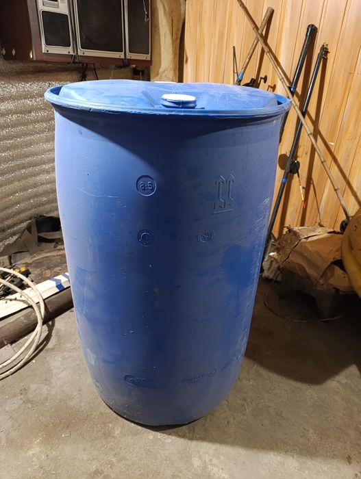 Бочка пластиковая на 200 л