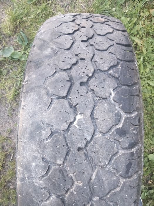 2 леса 205/70 R15 для Ниви Шевроле.