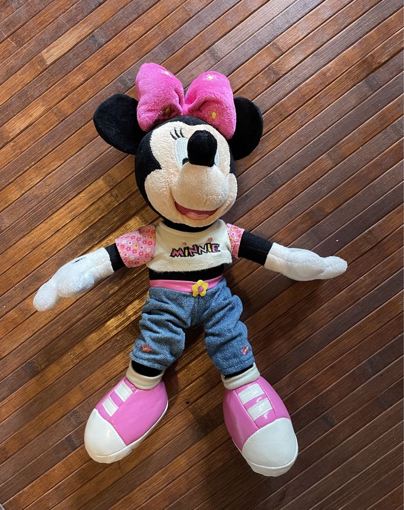 Minnie 35cm em otimo estado