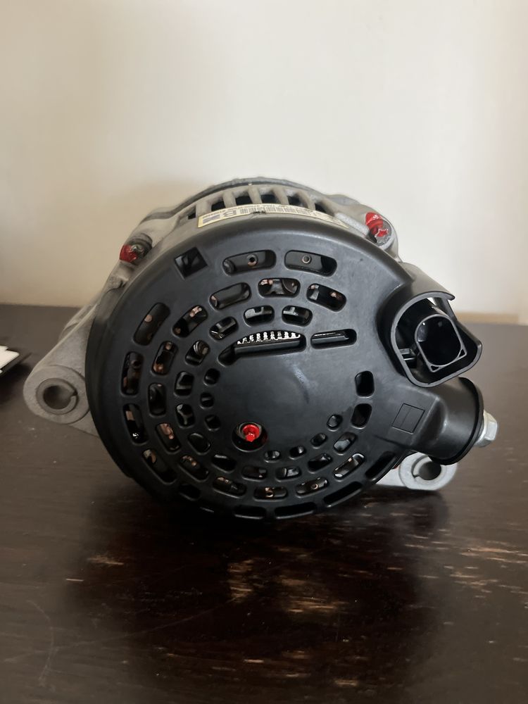 Alternator hyundai santa fe 2019r.