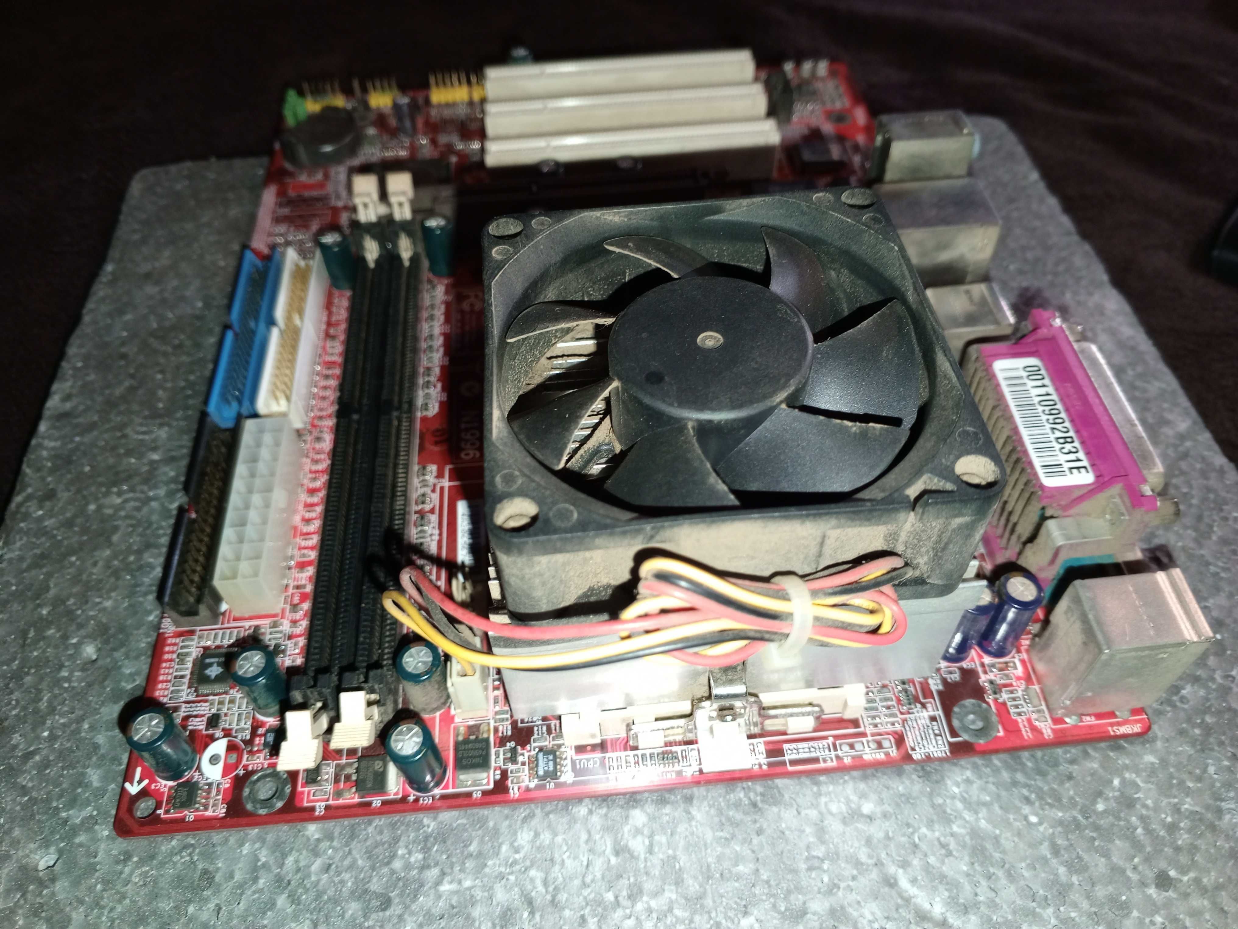 Материнская плата MSI MS-7061 KM4M-V, процессор AMD Sempron(tm) 2200+