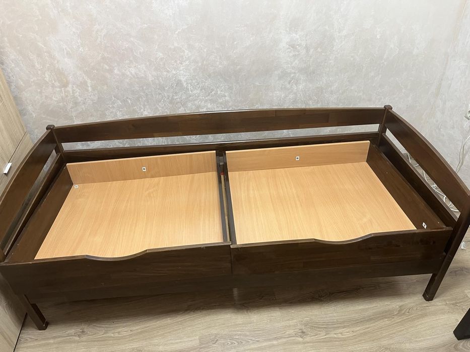 Продам односпальне ліжко .Ціна 5500 грн