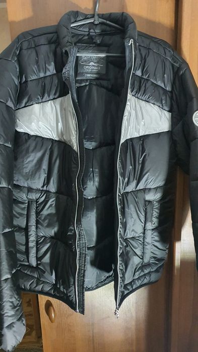 Чоловіча куртка Jack Jones.