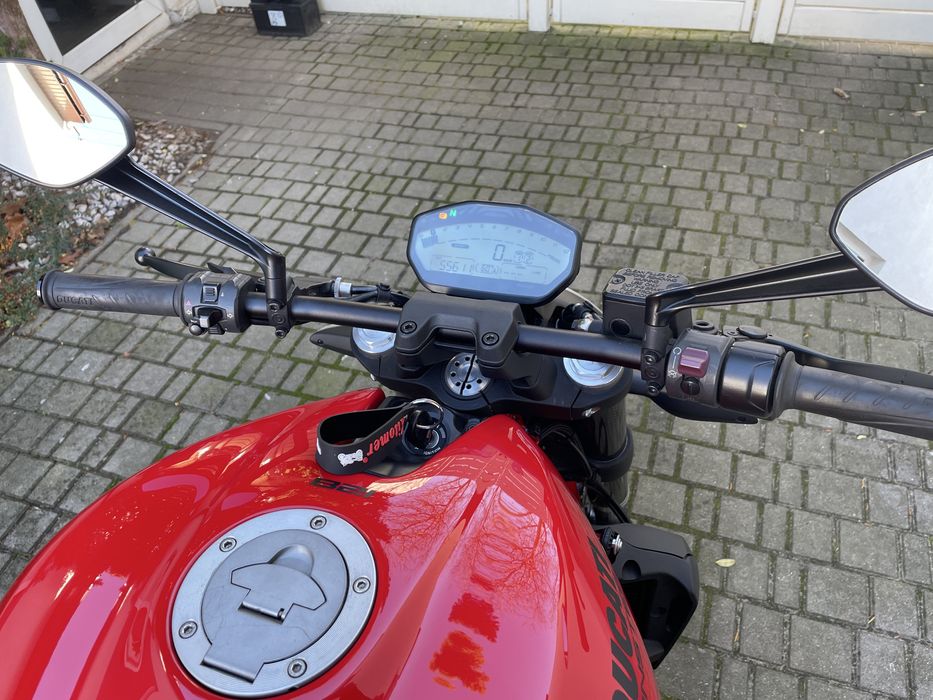 Ducati Monster 821