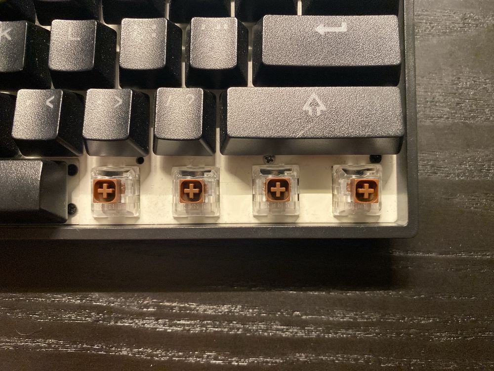 Teclado mecânico brown switches (60%)
