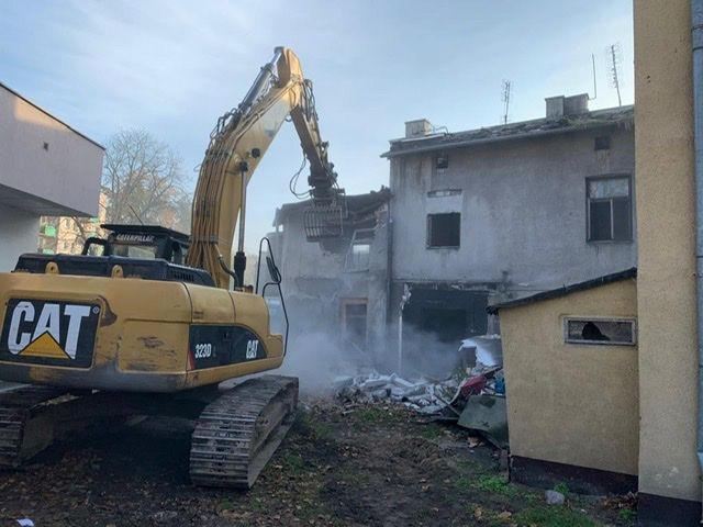 Koparka koparko ładowarka rozbiórki niwelacja piasek ziemia kruszywa