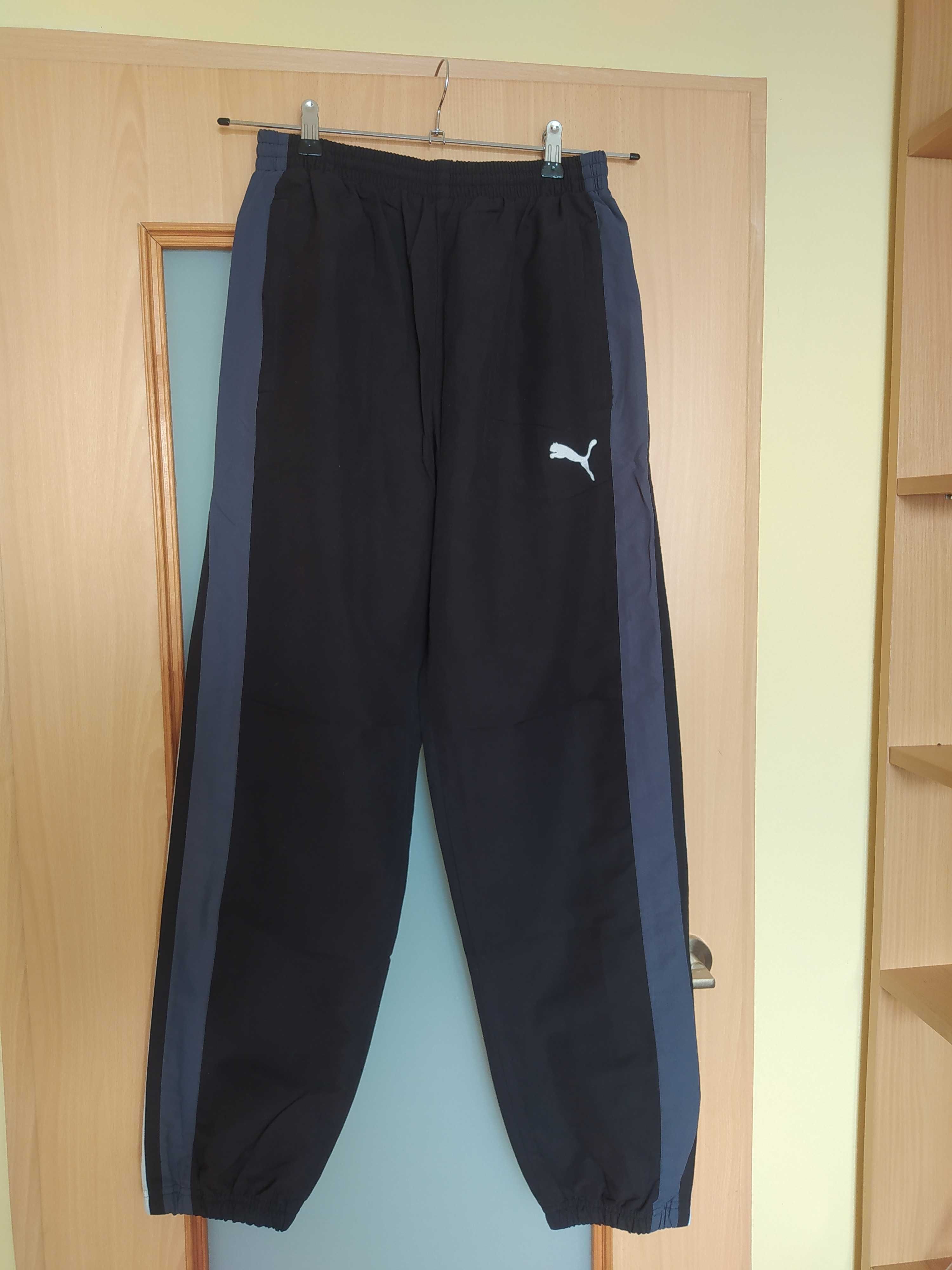 Dres Puma; spodnie i bluza; czarny, biało-szare paski, roz.S