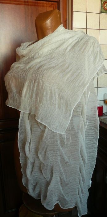 SZAL szalik delikatnie drapowany elastyczny biel