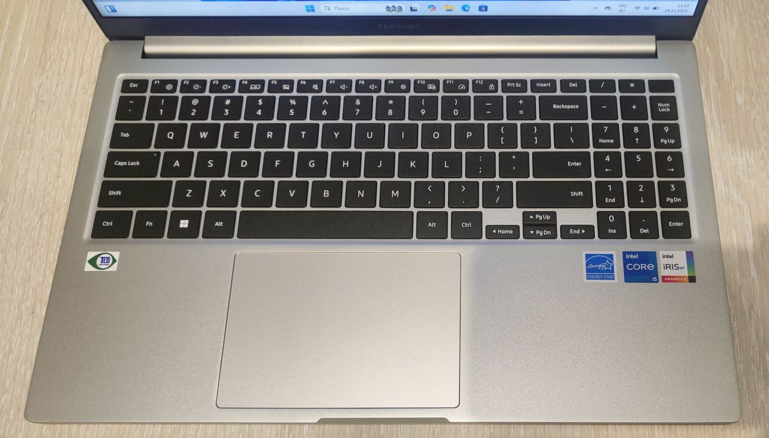 Samsung Galaxy Book 3 15.6" IPS, Core i5-1335U, 16Gb LPDDR4X 256Gb SSD