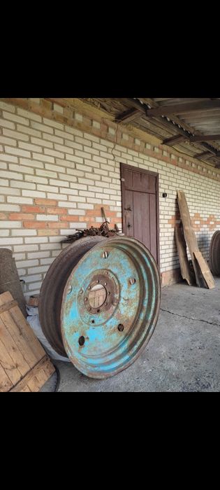 Диски задніх коліс Т-40, ЮМЗ, МТЗ.