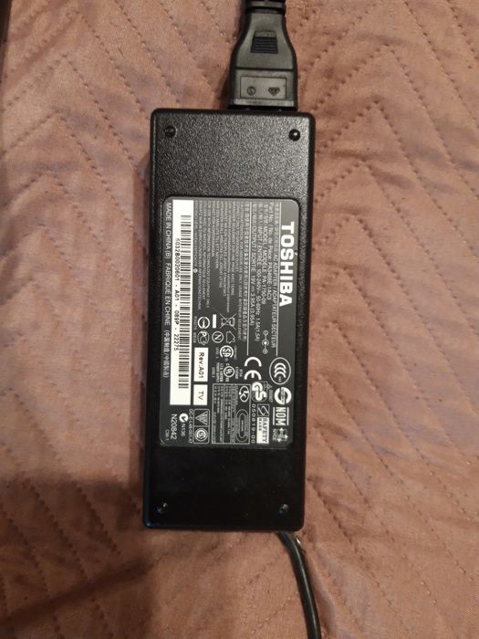 Laptop Toshiba satellit l300 na części.