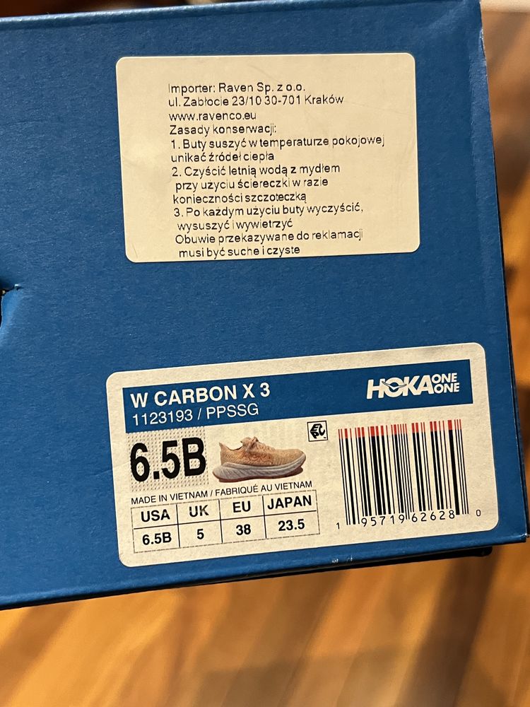 Hoka One One Carbon X3