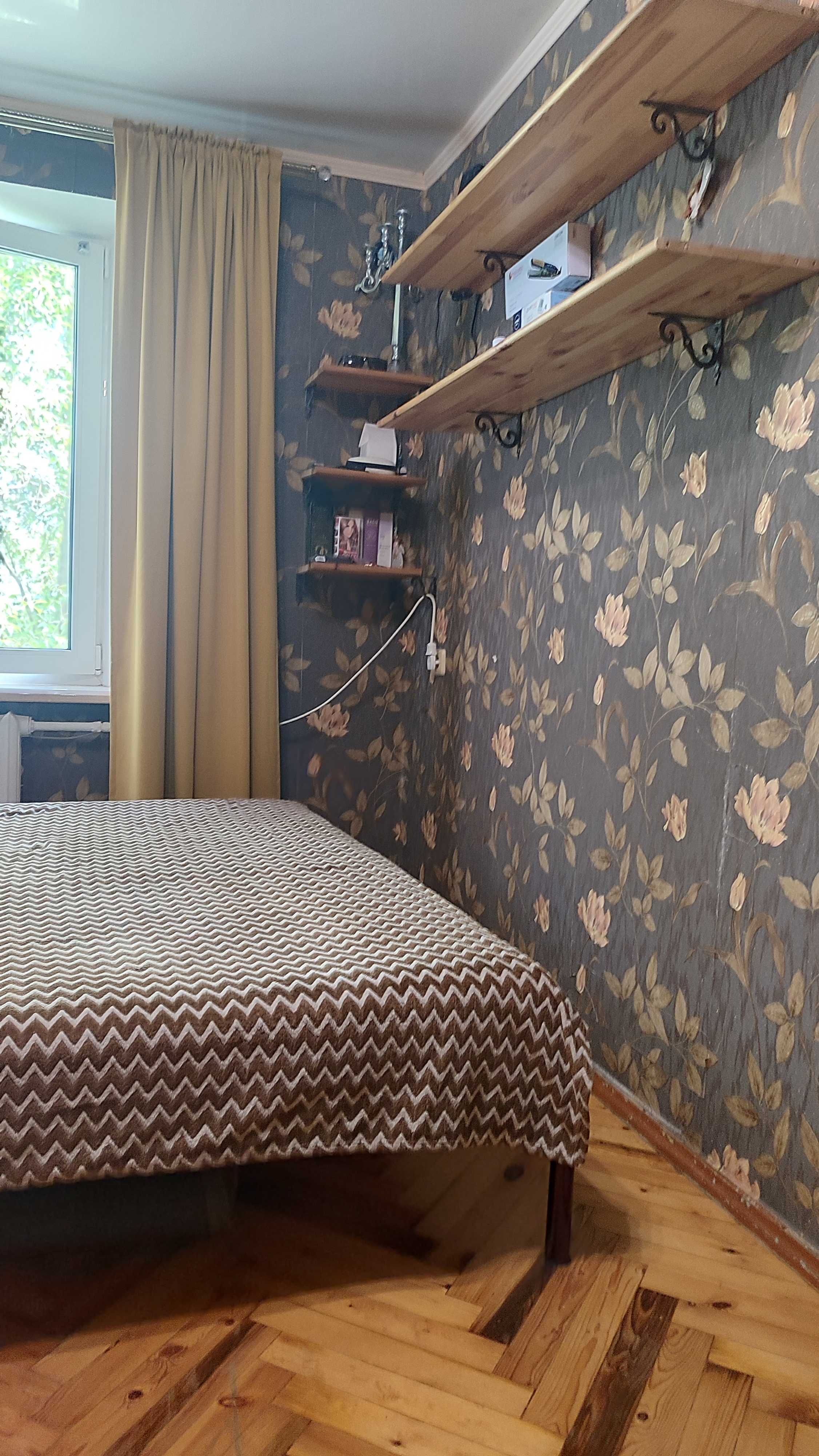 Продам 2х комнатную квартиру. 12 квартал, Гладкова, Казакевича