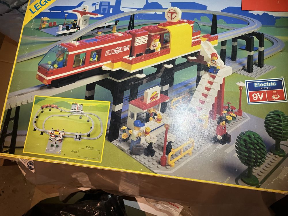 Lego 6399 airport tram
